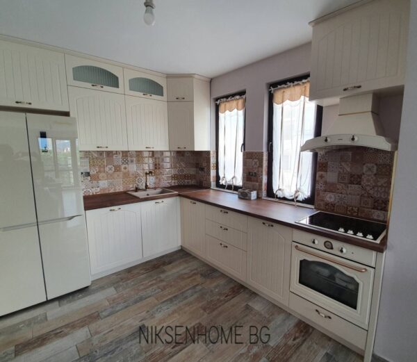 Ванилов Коняк - ретро кухня с орнаменти - Image 3